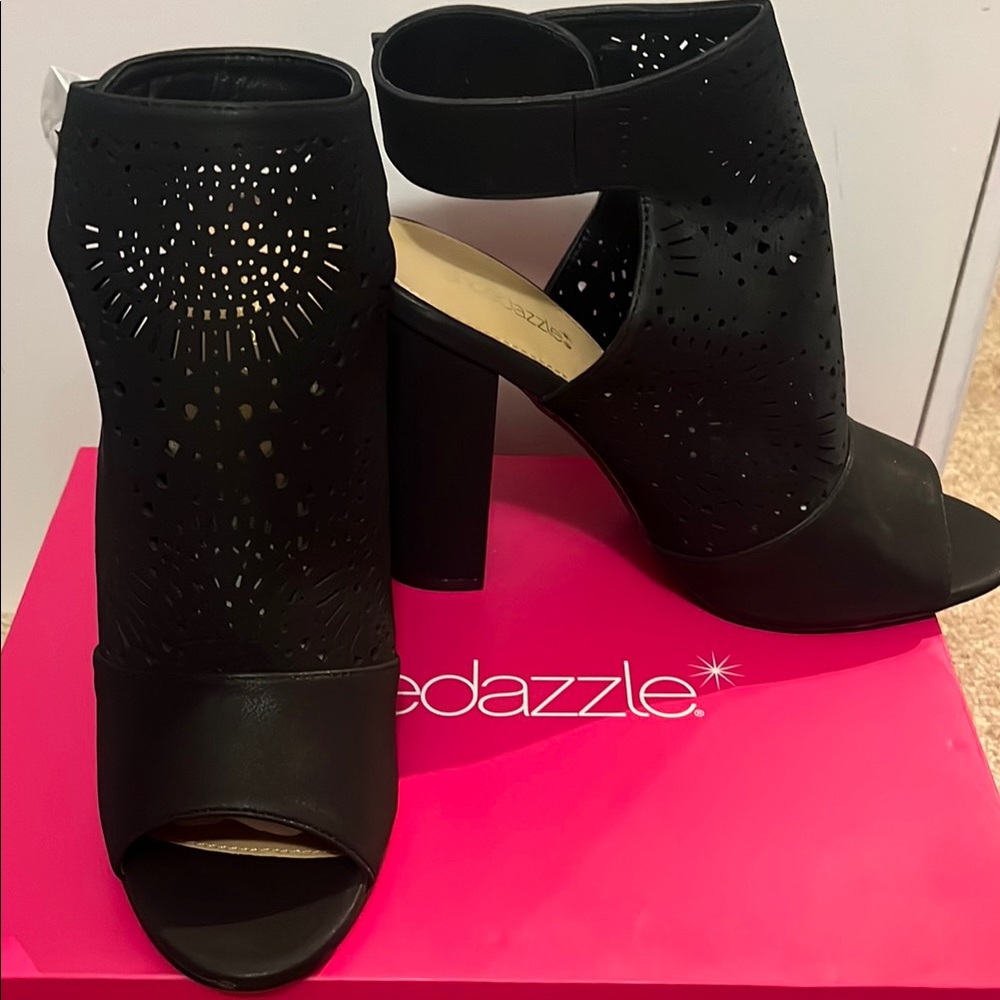 Shoe Dazzle Black Heels with Peep-Toe and Laser-Cut Design